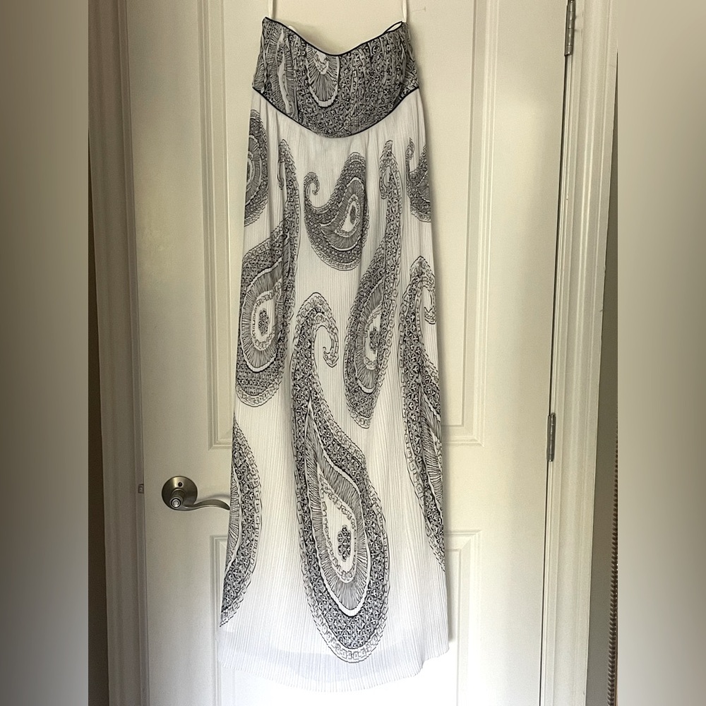 WHBM NWT PAISLEY DRESS